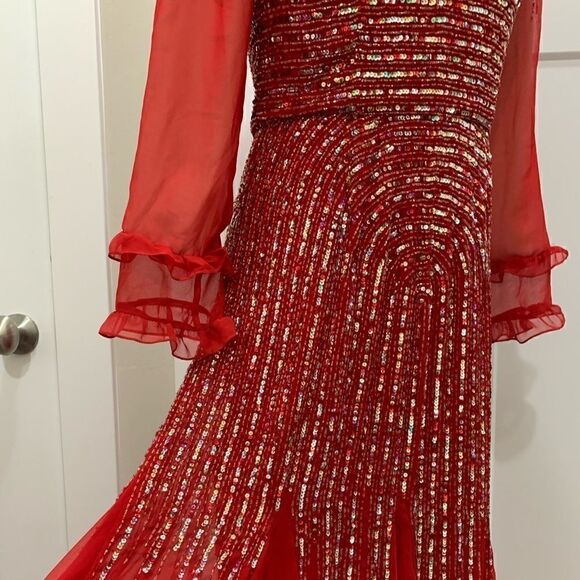 Vintage Red long-sleeve  beaded and sequined chiffon evening dress - Picture 13 of 14